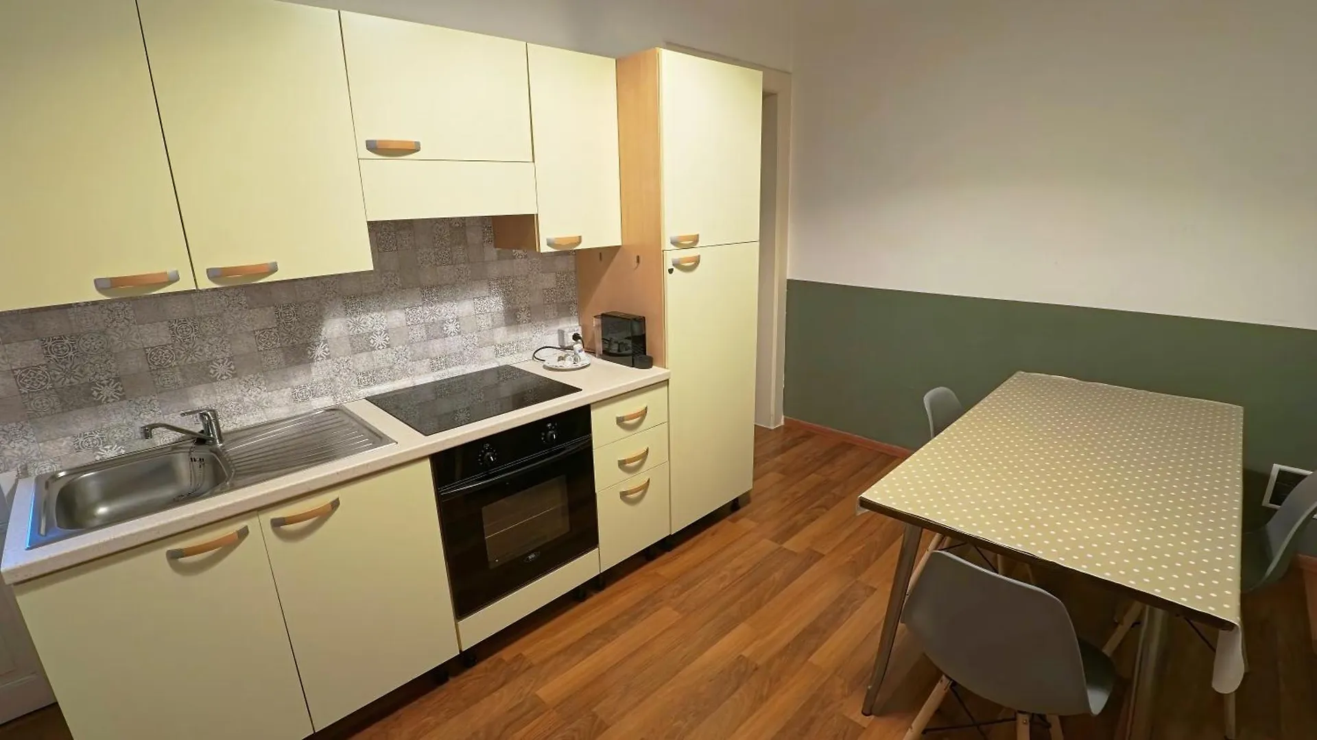 Appartement De Amicis à Bari 0*,
